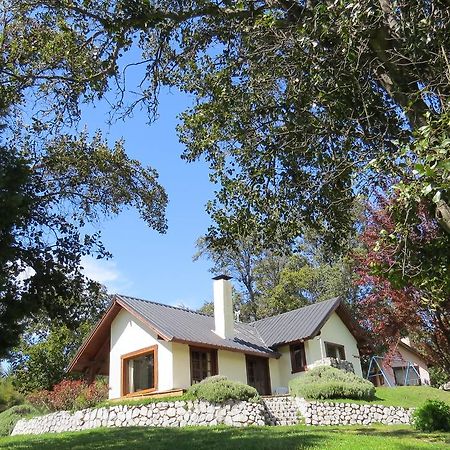 וילה לה אנגוסטרה Cabanas & Aparts Lancuyen, Villa De Montana מראה חיצוני תמונה