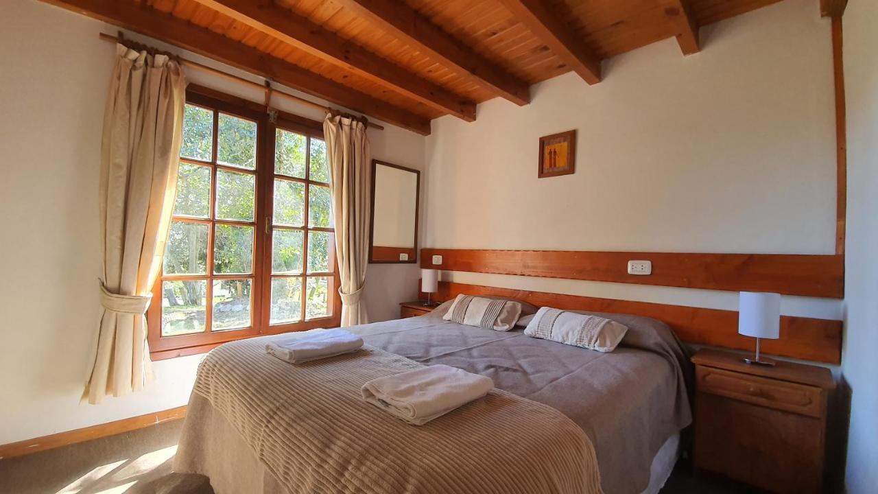 וילה לה אנגוסטרה Cabanas & Aparts Lancuyen, Villa De Montana מראה חיצוני תמונה