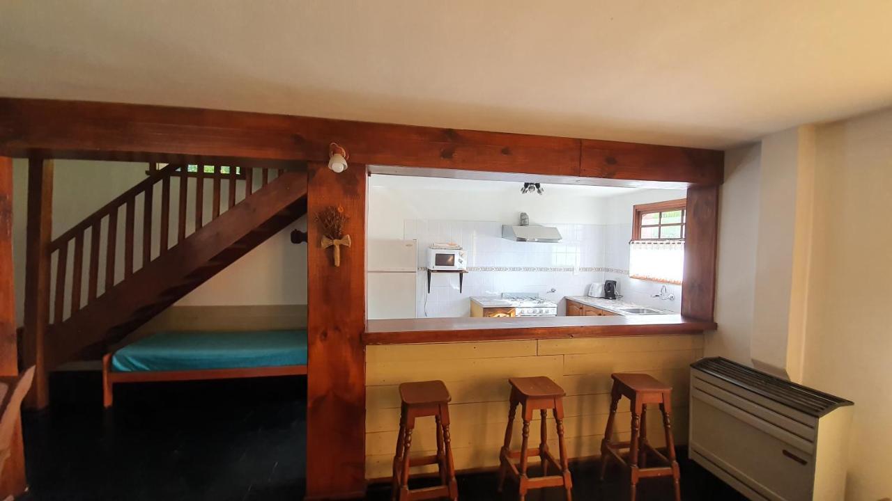 וילה לה אנגוסטרה Cabanas & Aparts Lancuyen, Villa De Montana מראה חיצוני תמונה