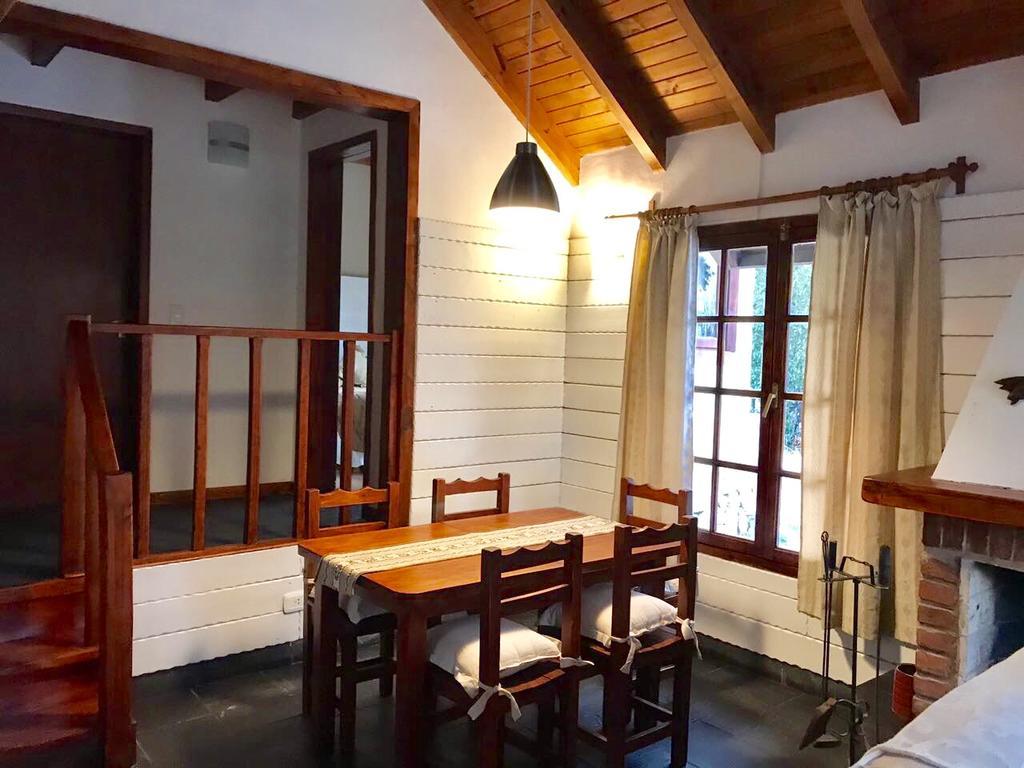 וילה לה אנגוסטרה Cabanas & Aparts Lancuyen, Villa De Montana מראה חיצוני תמונה