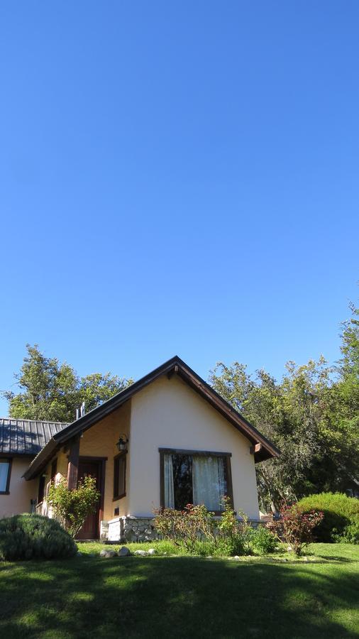 וילה לה אנגוסטרה Cabanas & Aparts Lancuyen, Villa De Montana מראה חיצוני תמונה
